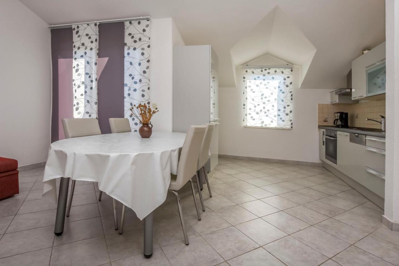 Apartment Zdravka Primošten Екстериор снимка